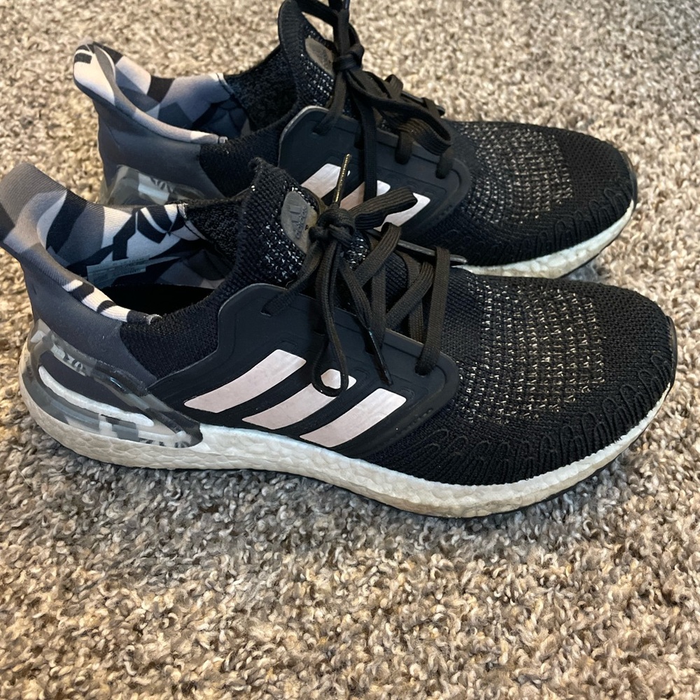 Adidas Primeblue ultraboost 20 Black and Gray Sneakers women’s size 8.5
